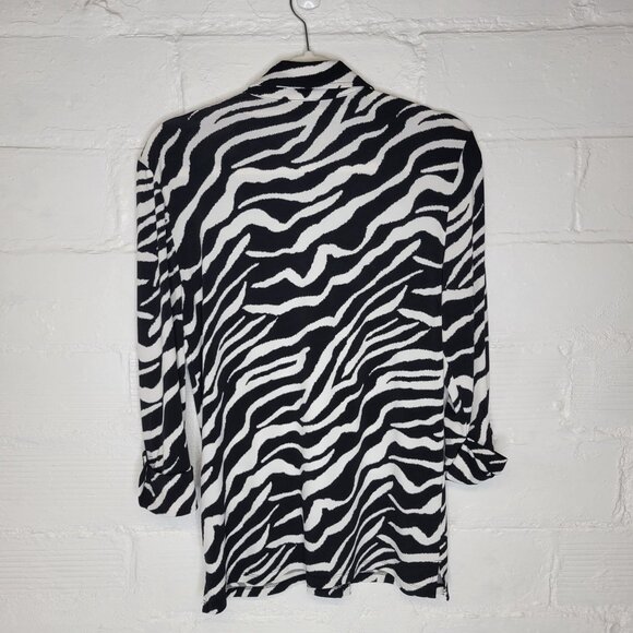 Karl Lagerfeld Women's Medium Button Front Shirt Black White Animal Print - Picture 2 of 5
